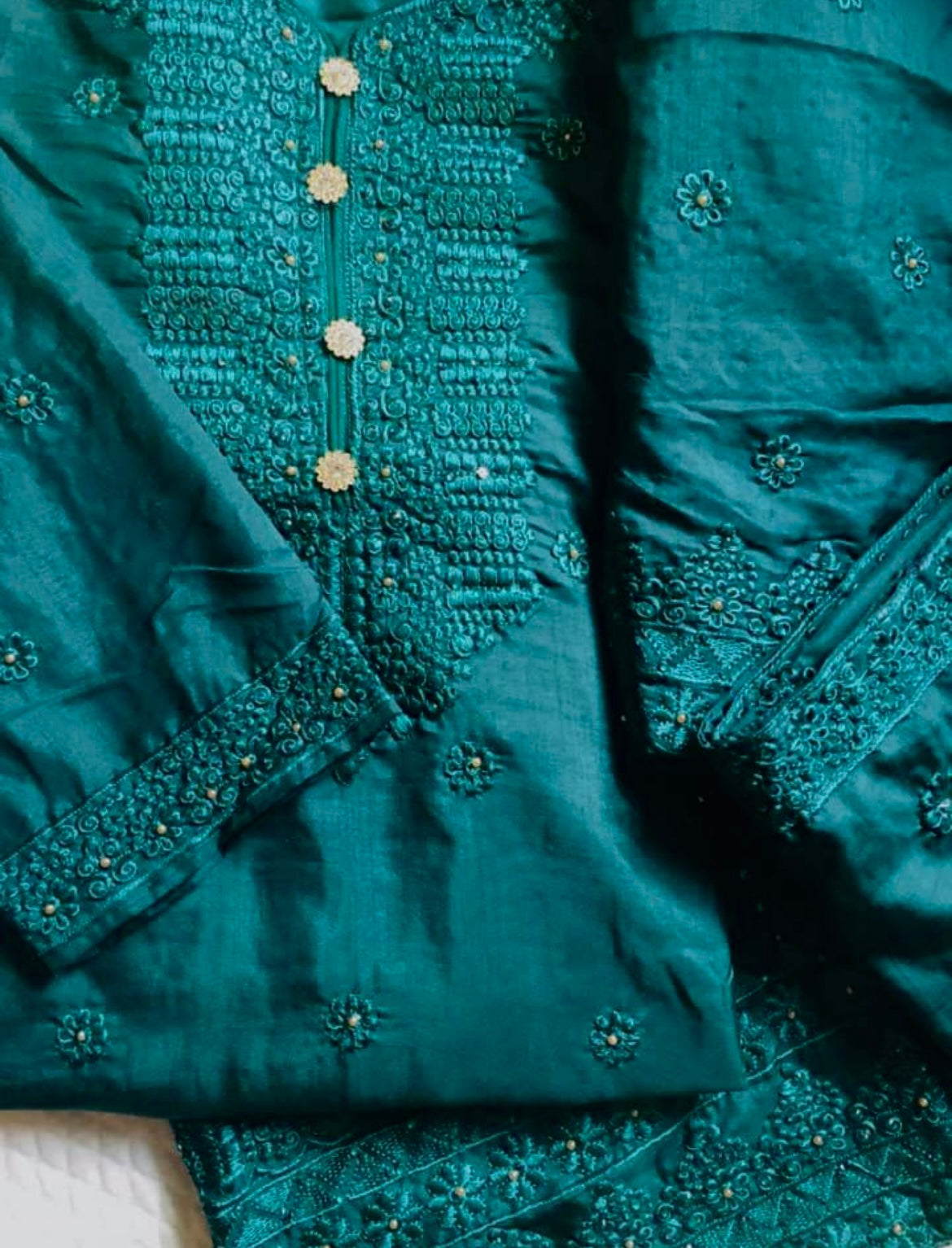 Bottle Green Embroidered salwar kameez Suit 3-Piece Set – Kameez, Pants & Dupatta