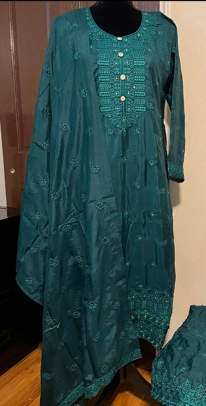 Bottle Green Embroidered salwar kameez Suit 3-Piece Set – Kameez, Pants & Dupatta