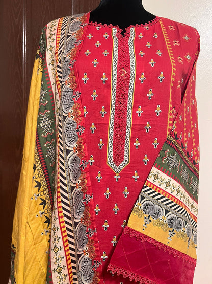 Bin Saeed Printed Lawn Ensemble - Elegance in Every Stitch