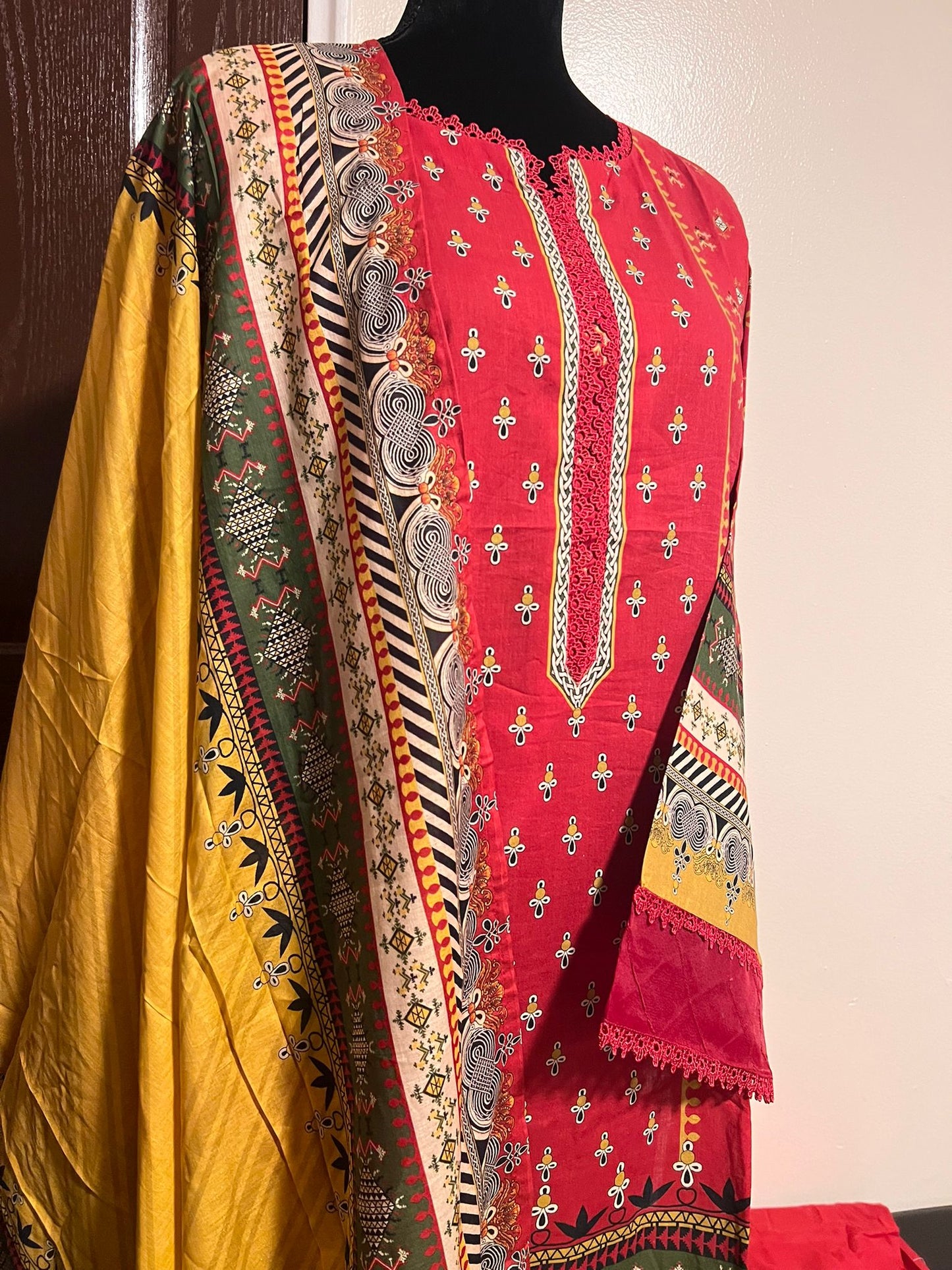 Bin Saeed Printed Lawn Ensemble - Elegance in Every Stitch
