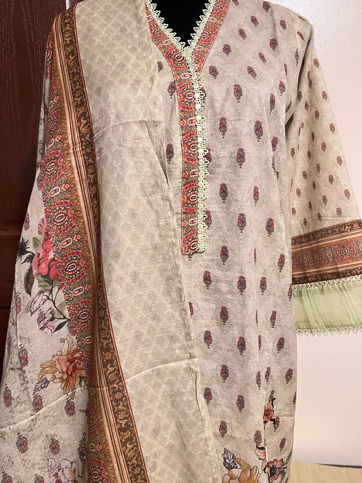 Bin Saeed Printed Lawn Ensemble - Elegance in Every Stitch